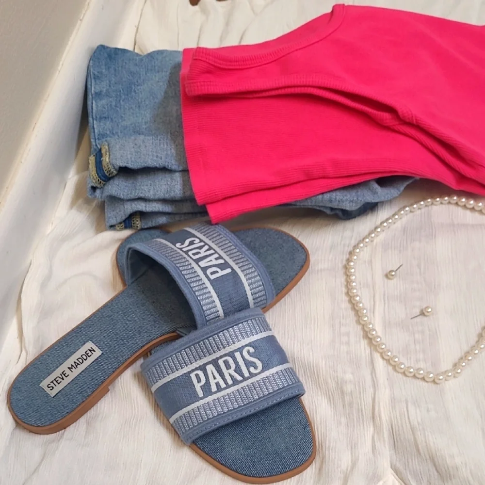 Steve Madden Blue Sporty Slide‎ Sandals used good condition